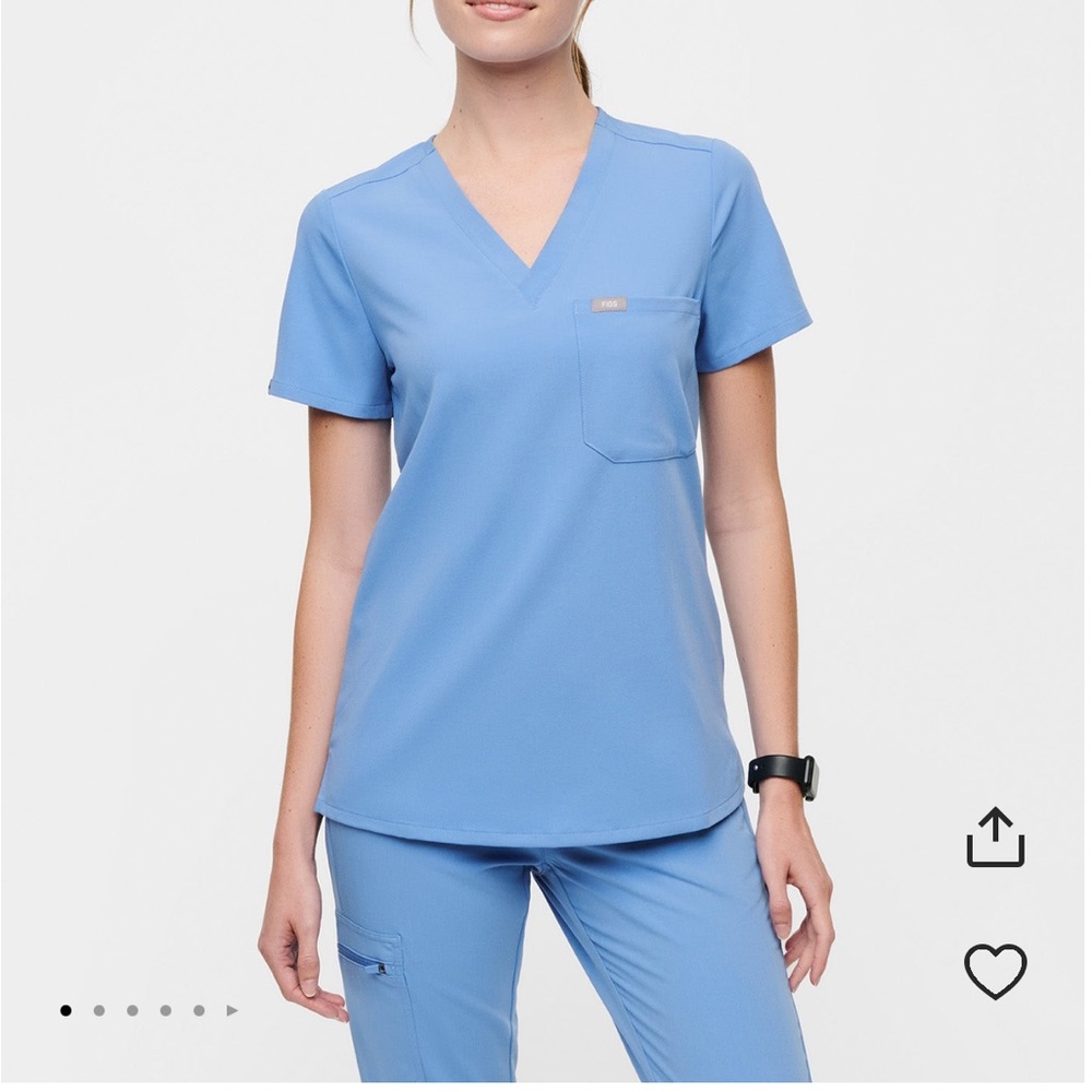 One Pocket NTY Figs Scrub Top